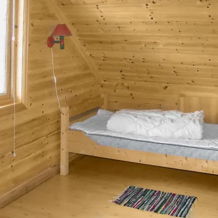 Сasa de vacaciones 4 Bedroom Cozy In Fister